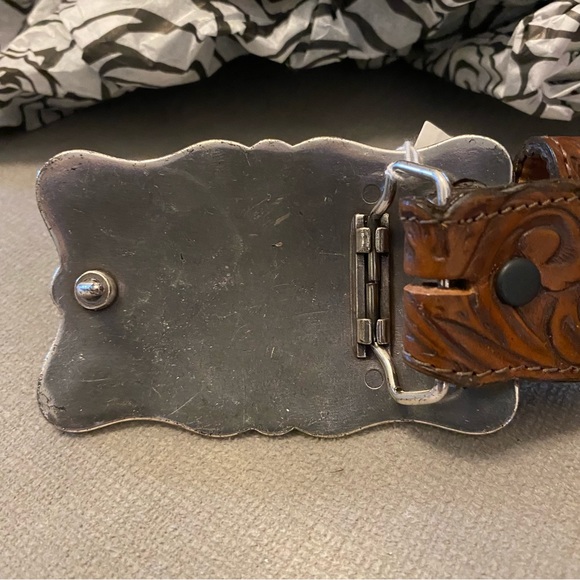 2-599 NWT Leather Western Belt with Rhinestone Trophy Belt Buckle - Picture 2 of 6